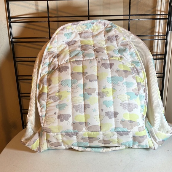 !EUC Snuggle Nest Potable Infant Lounger/Bed -Skies- by Baby Delight Used 1 Time - Picture 2 of 5